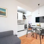 View - Zf Hvar Apartamento