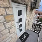 Апартаменти View - Zf Hvar *