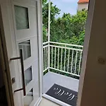 Апартаменти View - Zf Hvar